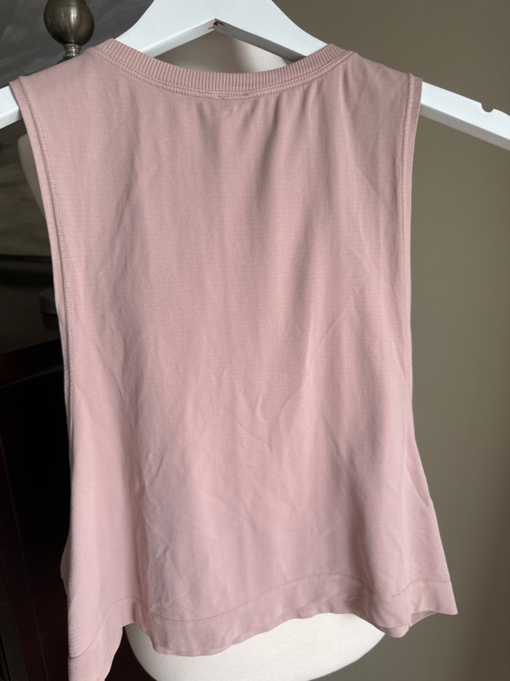 A by avocado Dusty Pink Sleeveless Crop Tank - Picture 9 of 9